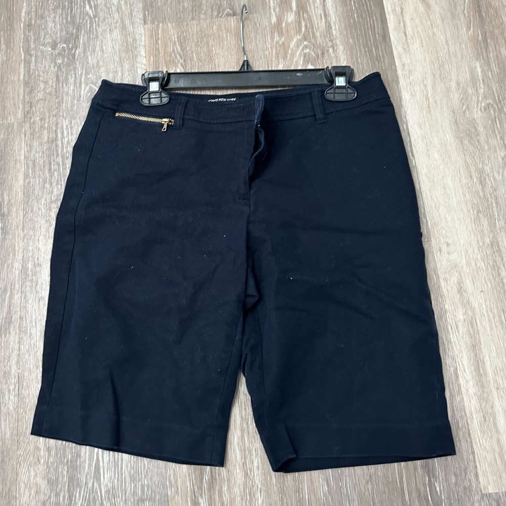 Jones New York stretch shorts are a size 8.